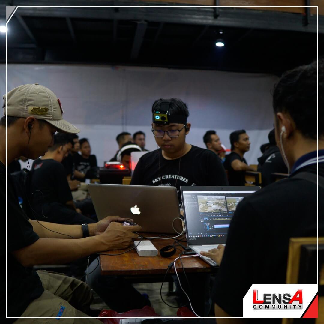 Lensa Academy Surabaya
